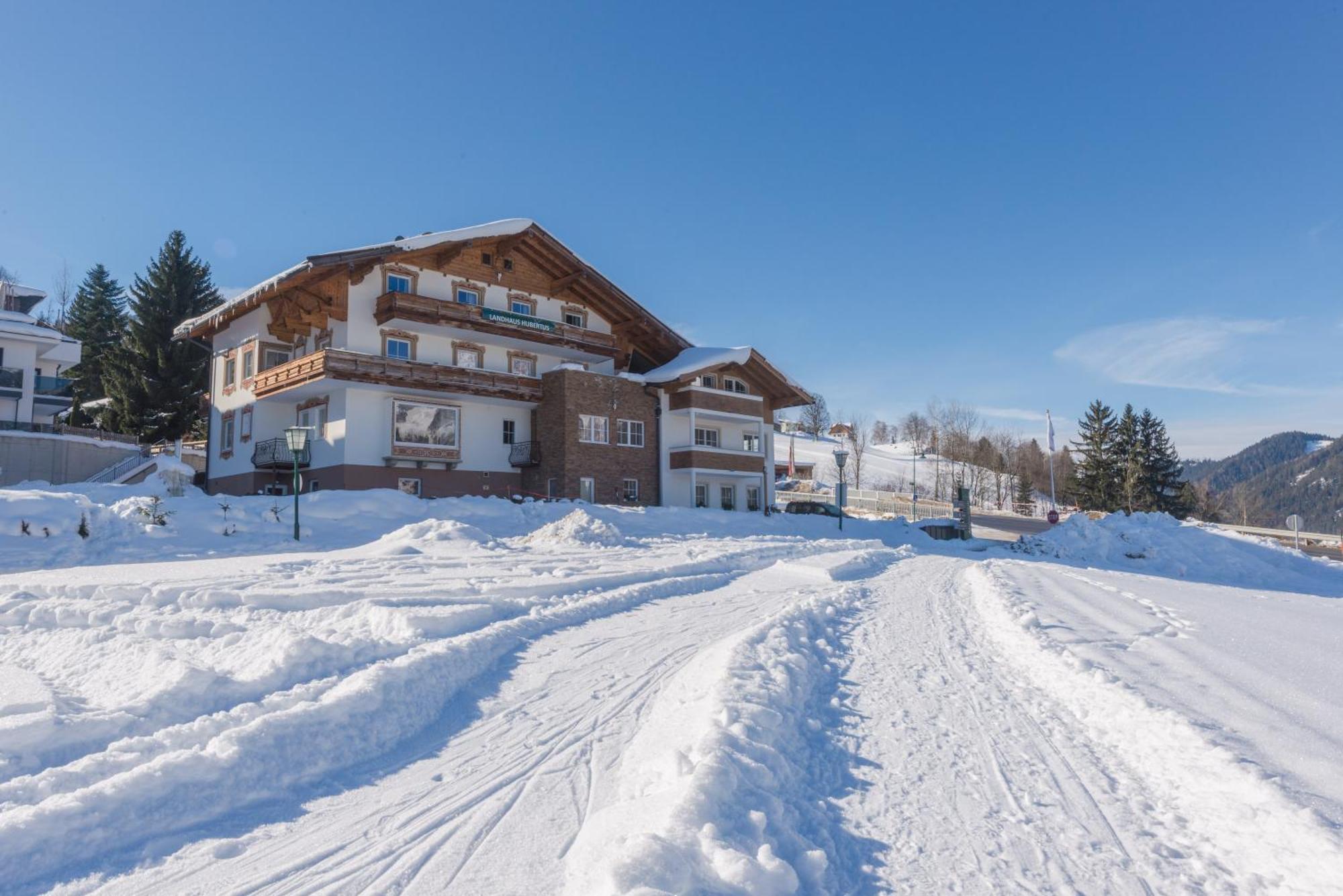 Landhaus Hubertus Wellness & Breakfast Schladming Exterior photo